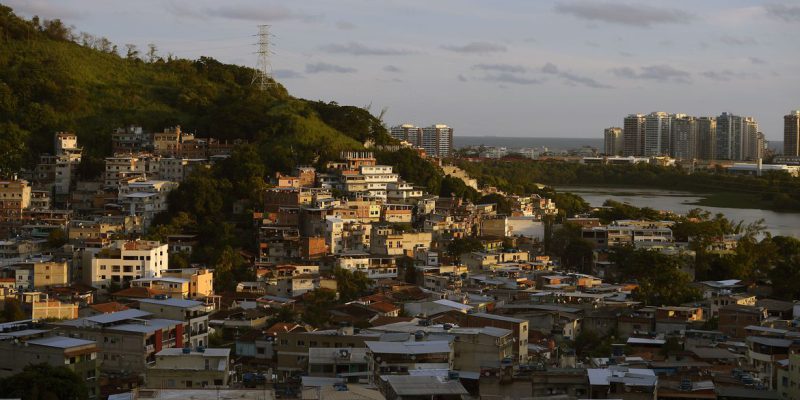 Polícia prende no Rio 12 pessoas envolvidas com milícias