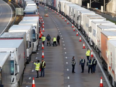 Corrida aos postos: Reino Unido põe Forças Armadas de prontidão Corrida aos postos: Reino Unido põe Forças Armadas de prontidão