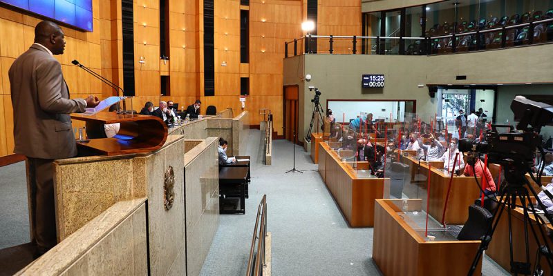 Ales debate modelo de cidades inteligentes