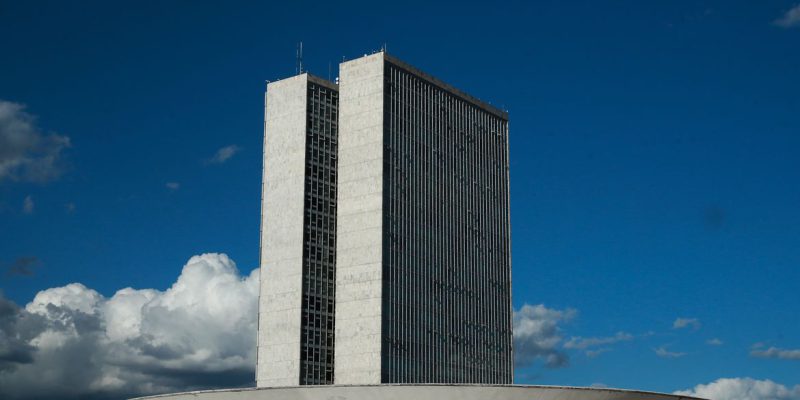 Câmara aprova emendas do Senado à MP que cria programa de crédito