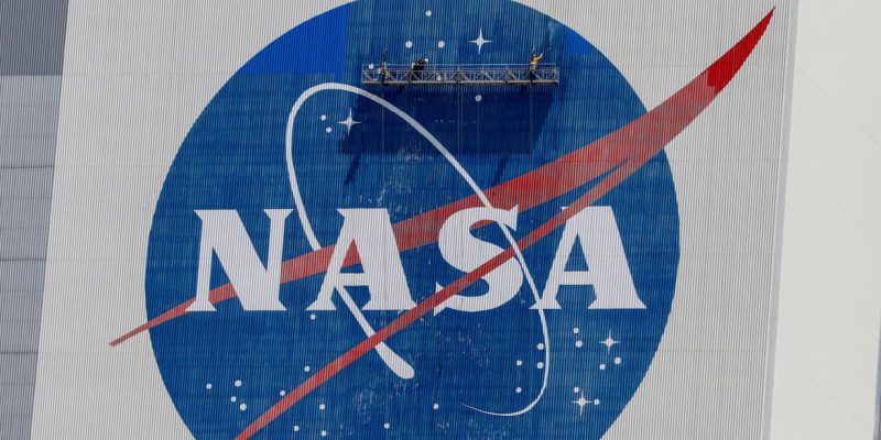 Nasa lança sonda para desviar trajetória de asteroide