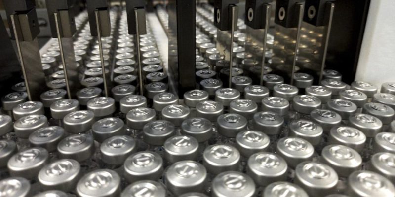 OMS diz que proteção de vacinas contra covid-19 é de seis meses