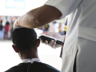 Serviços no país caem 1,2% em outubro, revela pesquisa do IBGE