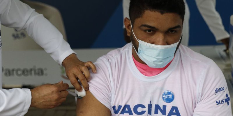 Covid-19: Rio tem 22,8% vacinados com dose de reforço