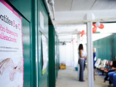 Sancionada lei que obriga sigilo de condição a quem tem HIV e hepatite