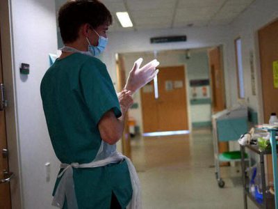 Covid: Reino Unido convoca militares para lidar com falta de pessoal