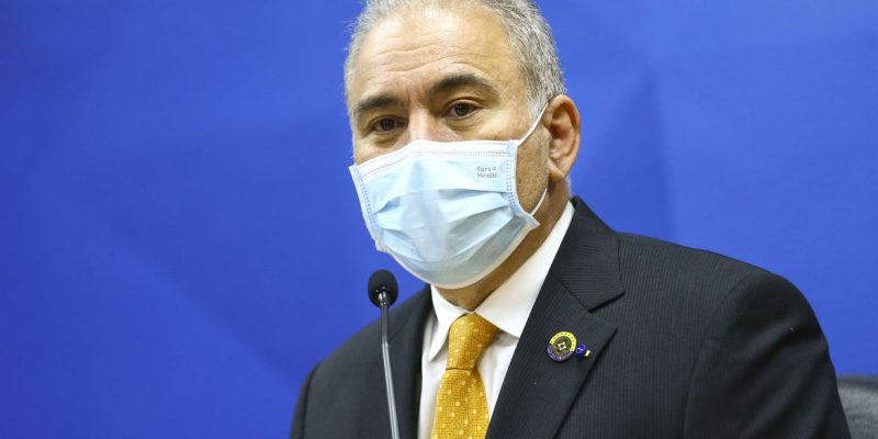 Covid-19: acompanhe entrevista sobre chegada de vacinas pediátricas