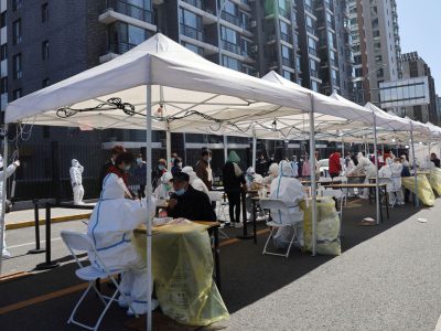 Pequim fecha parques e impõe novas restrições para conter covid-19