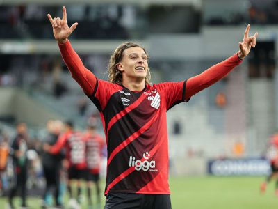 Athletico-PR derrota Avaí e se afasta da zona de rebaixamento