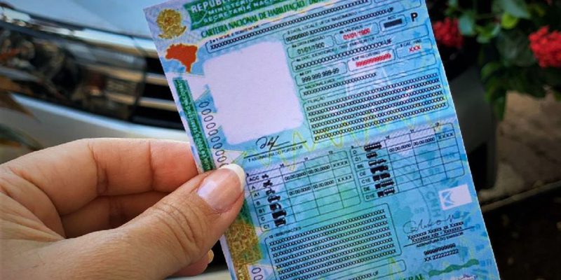 Carteira Nacional de Habilitação tem novo modelo a partir de hoje