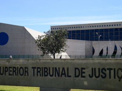 STJ: pessoa com HIV tem direito à isenção do IRPF sobre aposentadoria