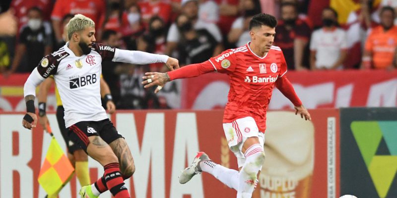 Com novo técnico, Flamengo encara o embalado Inter em Porto Alegre