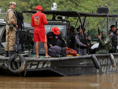 PF encontra no Amazonas pertences pessoais de jornalista e indigenista PF encontra no Amazonas pertences pessoais de jornalista e indigenista