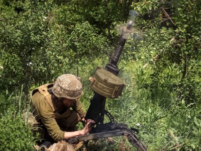 Ucrânia: tropas resistem em Sievierodonetsk, após destruição de ponte