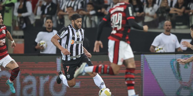 Copa do Brasil: Hulk desequilibra e Atlético-MG derrota Flamengo