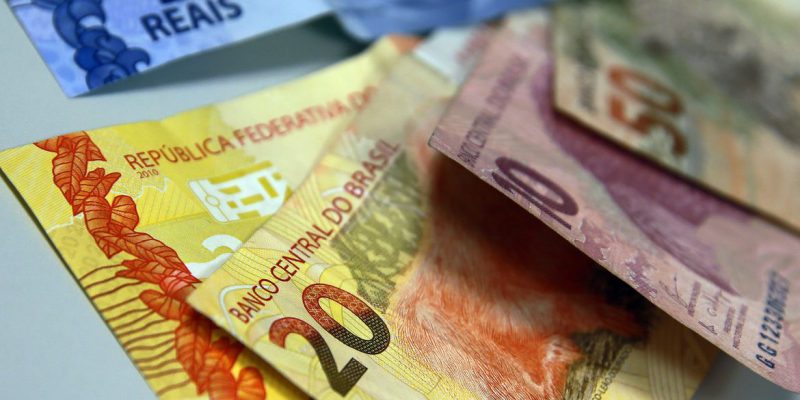 Governo paga hoje Auxílio Brasil a beneficiários com NIS final 6