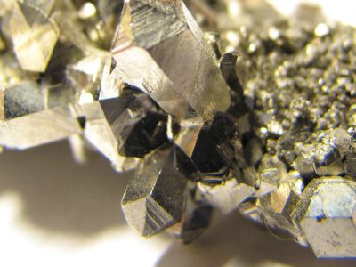 Publicada portaria que cria o Programa InovaNióbio