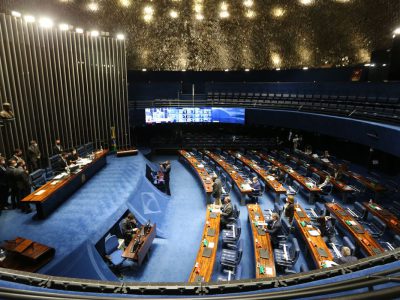 Senado pode votar hoje pacote de medidas sobre preço dos combustíveis