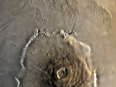 Superfície de Marte é totalmente fotografada por sonda chinesa