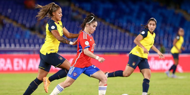 Chile vence a primeira pela Copa América de futebol feminino