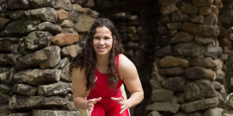 Laís Nunes se classifica à final de torneio de wrestling na Romênia