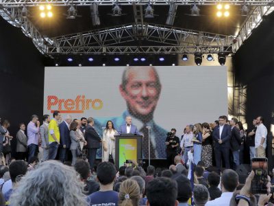 PDT lança candidatura de Ciro Gomes à Presidência da República