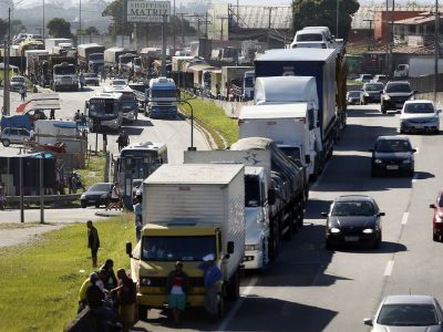 Benefício para caminhoneiros começa a ser pago em 9 de agosto