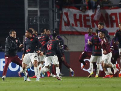 Libertadores: Vitor Roque decide e Athletico-PR está na semifinal