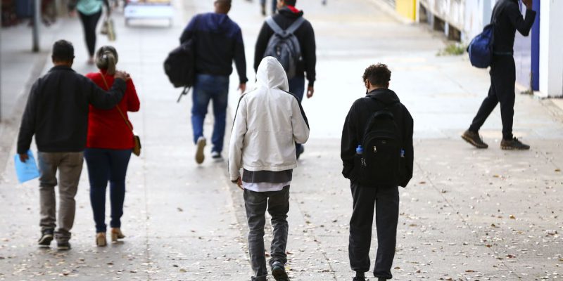 Frente fria deve derrubar termômetros no Sul, Sudeste e Centro-Oeste