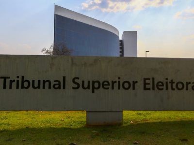 Ministro do TSE defere registros de duas candidaturas à Presidência