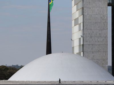 Quase 90% dos deputados federais tentam reeleição este ano