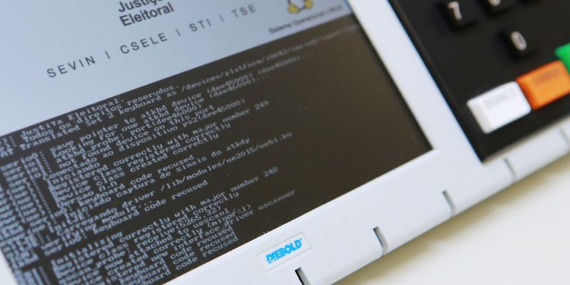 TSE começa cerimônia de assinatura e lacração dos sistemas eleitorais