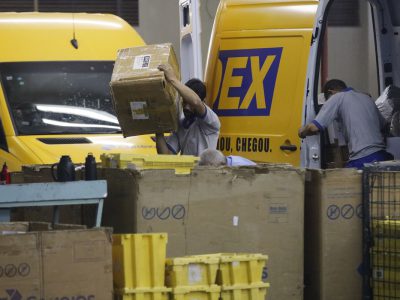 Correios exigem CPF ou CNPJ de remetentes de encomendas nacionais