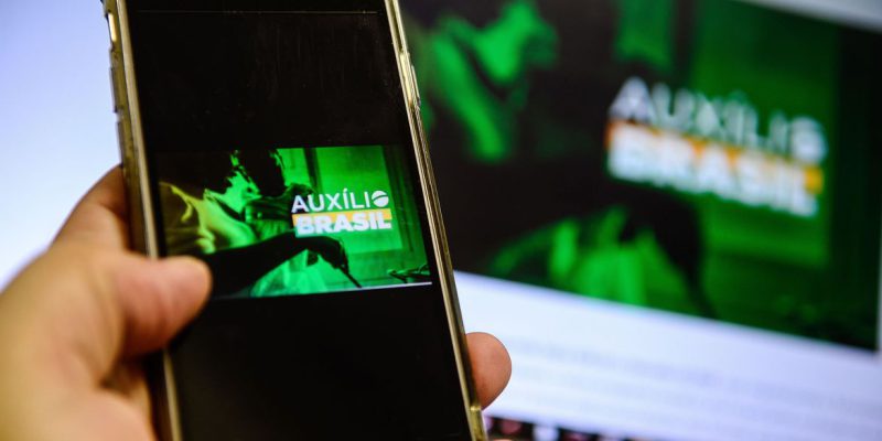 Auxílio Brasil paga hoje primeira parcela de setembro