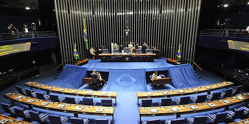 PL elege oito senadores e Bolsonaro aumenta a sua força na Casa