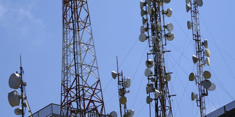 Volume de serviços avança 0,7% em agosto, segundo o IBGE