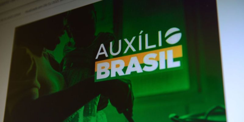 Auxílio Brasil é pago a beneficiários com NIS de final 5