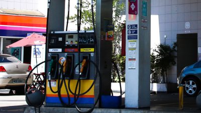 Governo Federal renova subvenção de R$ 2,12 ao óleo diesel Governo Federal renova subvenção de R$ 2,12 ao óleo diesel