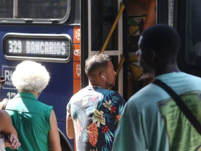 Covid-19: Brasil tem 55.908 casos e 180 mortes em 24 horas