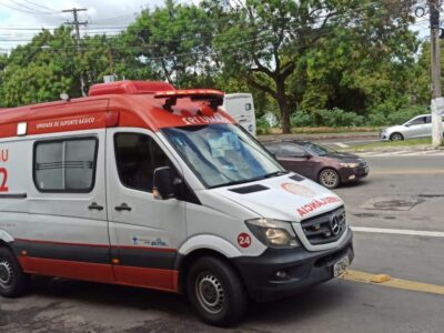 Mãe é presa após deixar três filhos em casa enquanto comemorava vitória do Brasil