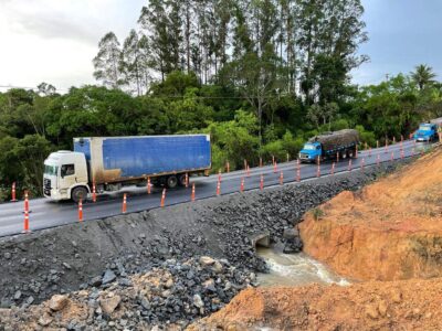 Trânsito é liberado em desvio provisório na BR-101, em Aracruz
