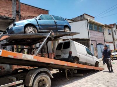 Em 2022, mais de 200 veículos abandonados foram identificados nas ruas de Vitória