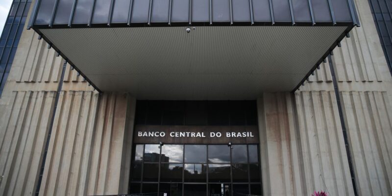 Mercado financeiro eleva projeção de inflação para 2023