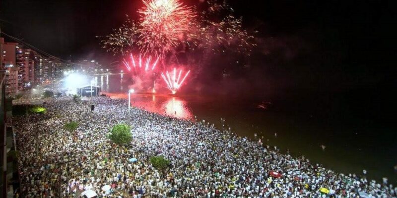 Guarapari: saiba quais praias terão queima de fogos neste Réveillon