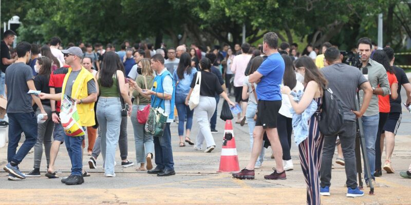 Provas do Enem são reaplicadas hoje e amanhã a 3,2 mil estudantes