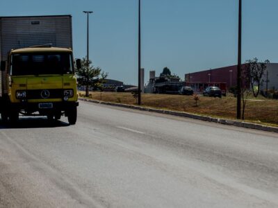 RJ: liminar fixa multa de R$ 100 mil para quem bloquear BR-040