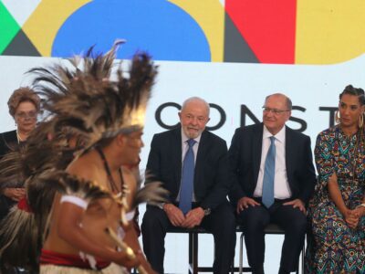 Lula sanciona lei que equipara crime de injúria racial ao racismo