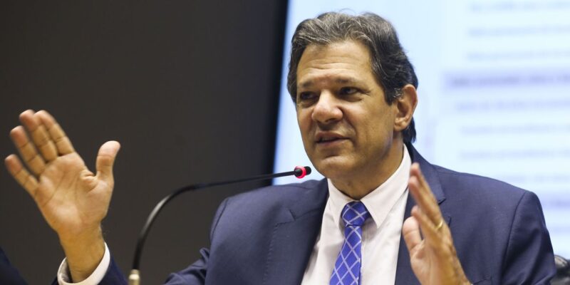 Haddad critica lobby por desoneração de impostos