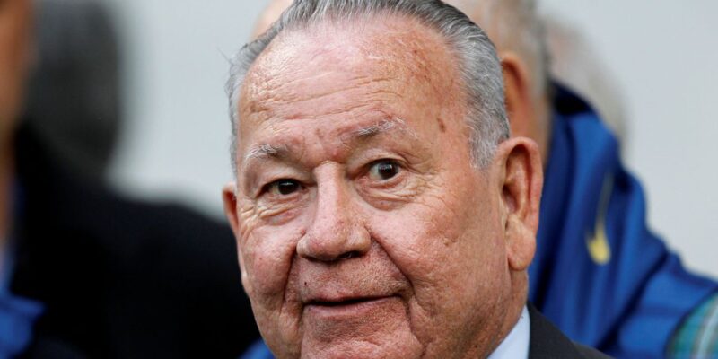 Morre lenda do futebol francês Just Fontaine