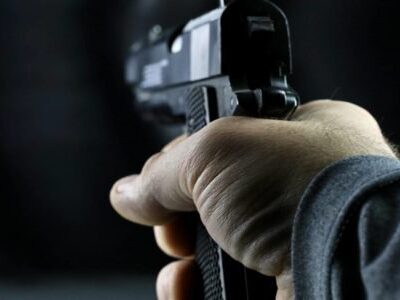 Bolsonarista mata primo apoiador de Lula a tiros em bar, diz delegado